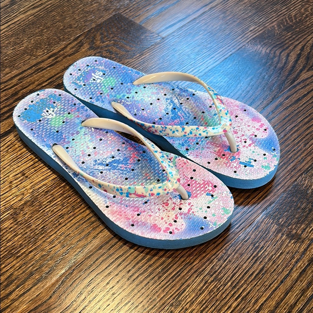 Showaflops Colorful Flip Flops with Splatter Design